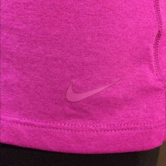 Nike Tank Top - Picture 4 of 8